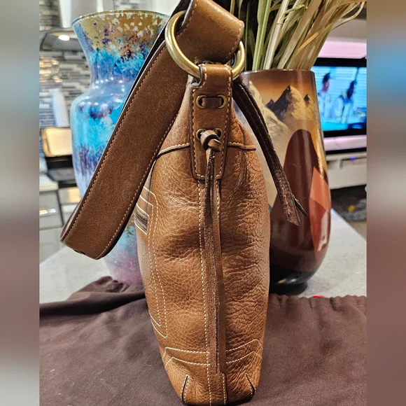 Coach Saddle Brown Vintage Chelsea 10399 Shoulder Bag w/Whipstitch Tassel Detail - Picture 7 of 17